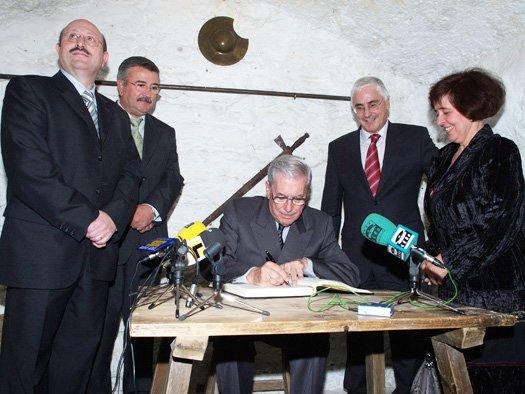 Mario Vargas Llosa Académico de Honor de Argamasilla de Alba